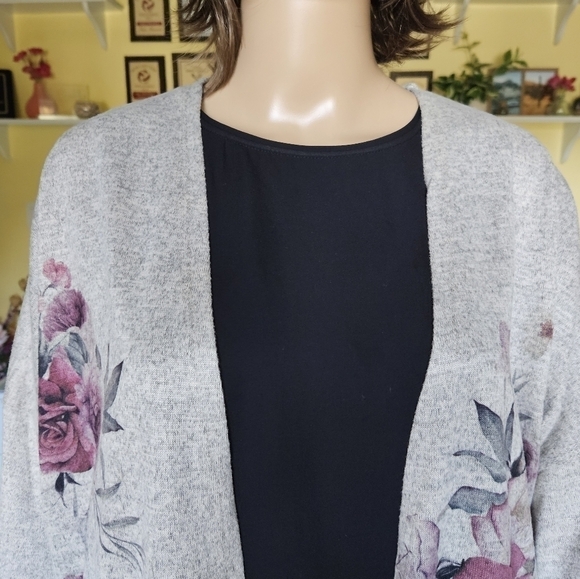 LIVE IN THE  MOMENT Open Front Cardigan Sweater - Picture 3 of 15